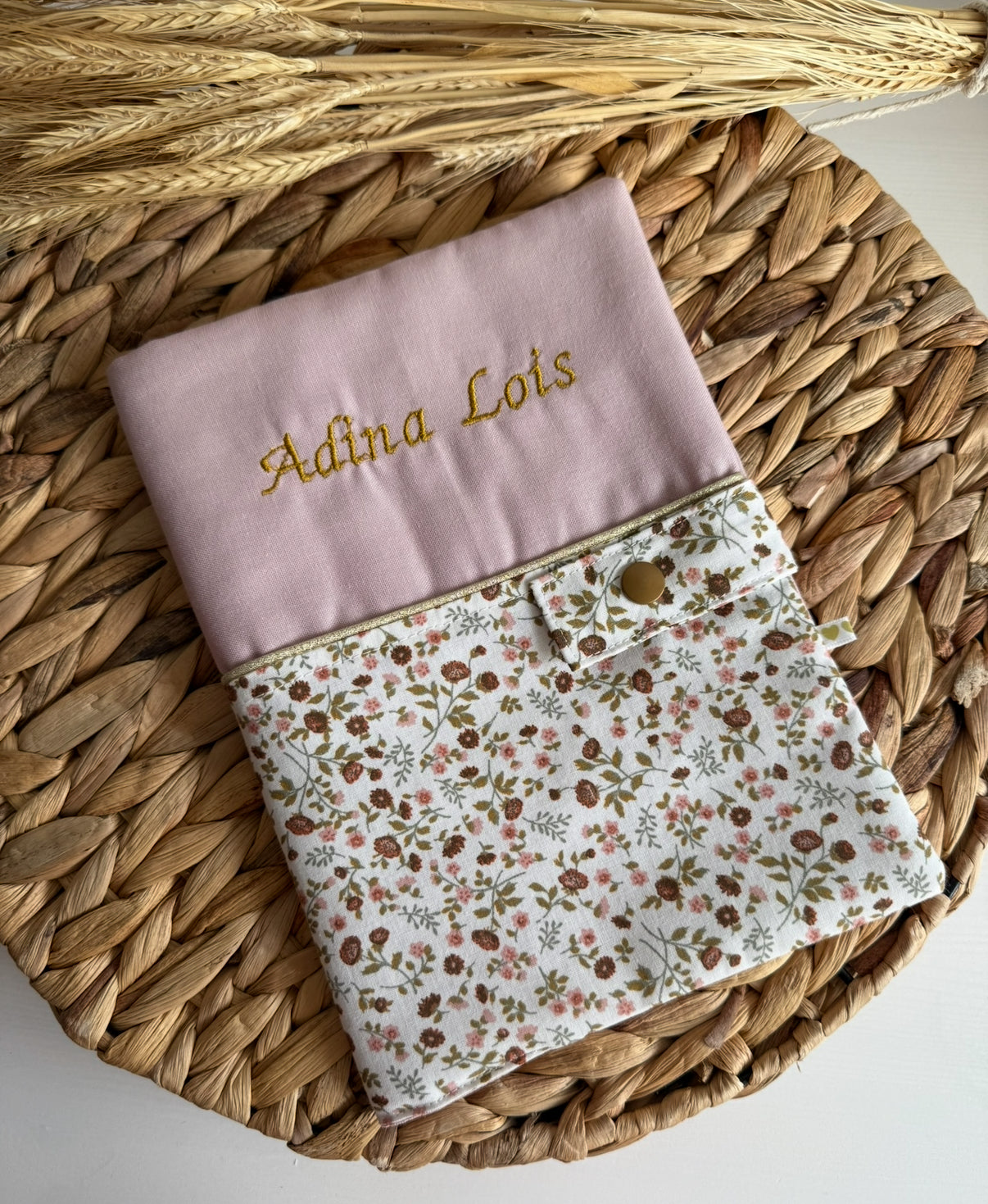 Protège carnet de santé bi tissus fleuri
