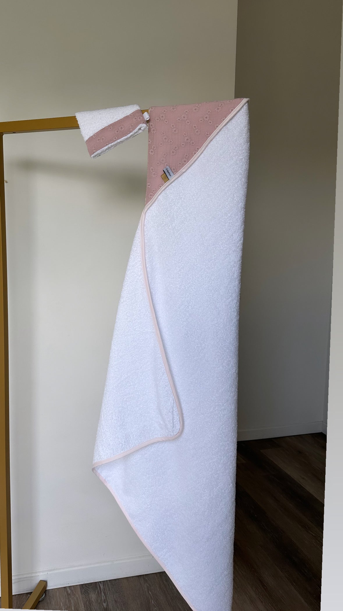 Cape de bain bébé 🎨disponible en 4 couleurs