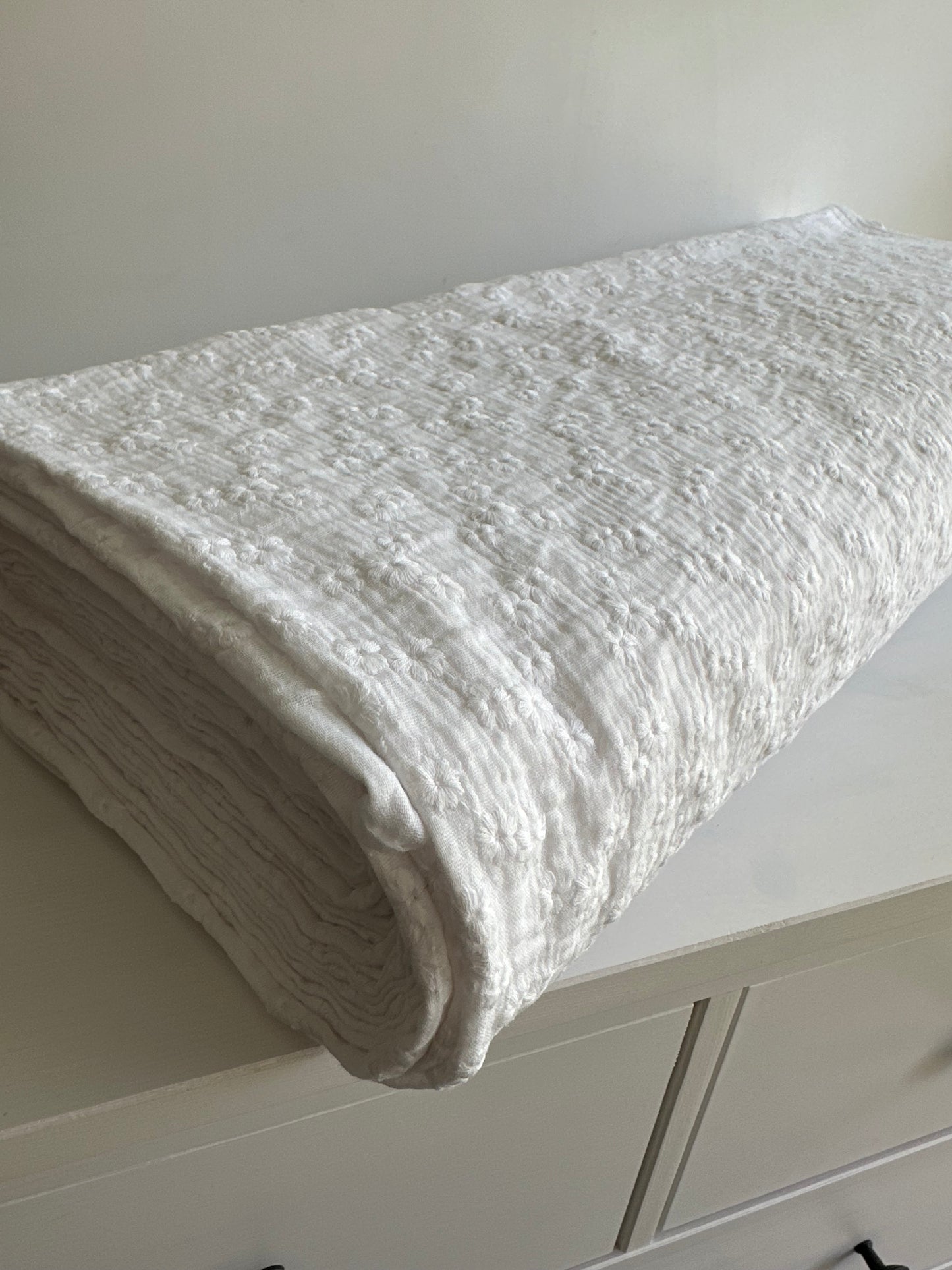 Gaze de coton brodée ESMEE ( disponible en 4 coloris)