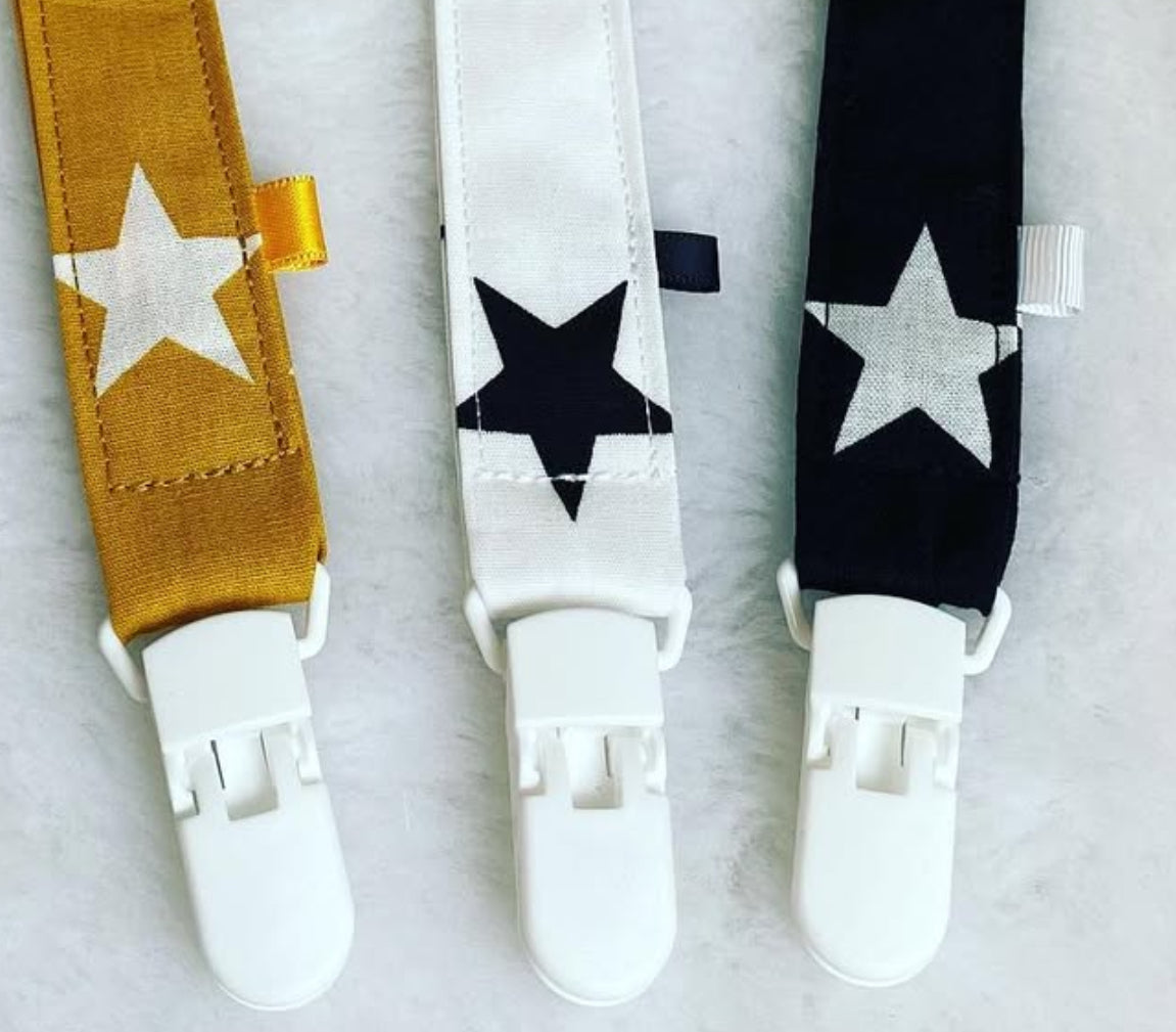 Lot 3 attaches tétines étoiles ⭐️ PROMO