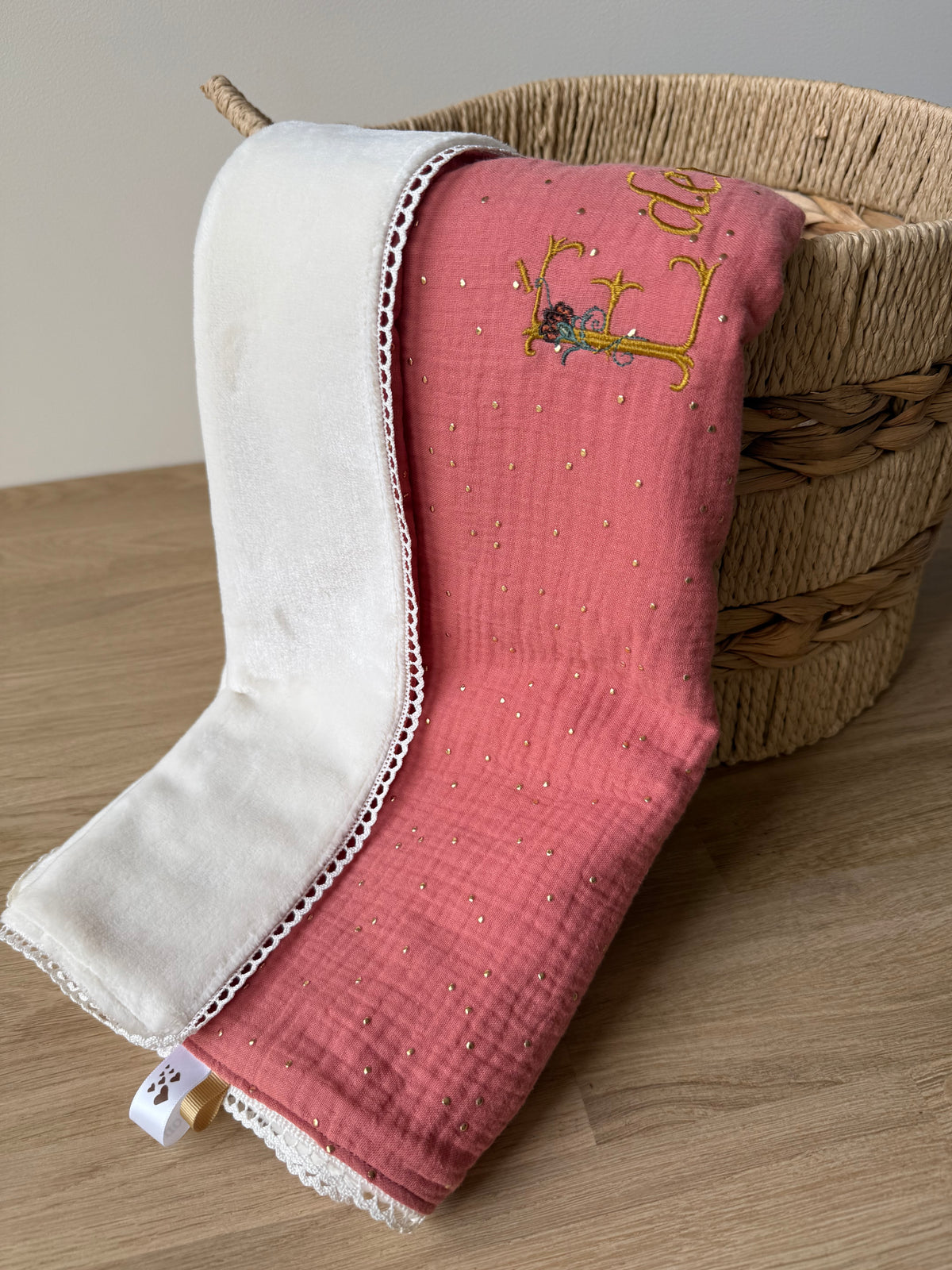 Couverture Bébé  - Bordure Broderie - 13 Coloris & Personnalisable