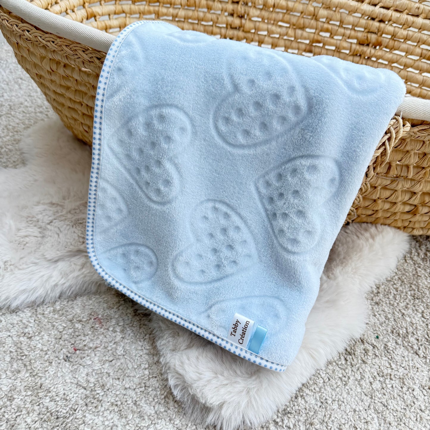 Couverture douillette pour bébé  bleu ciel cœurs - PROMO