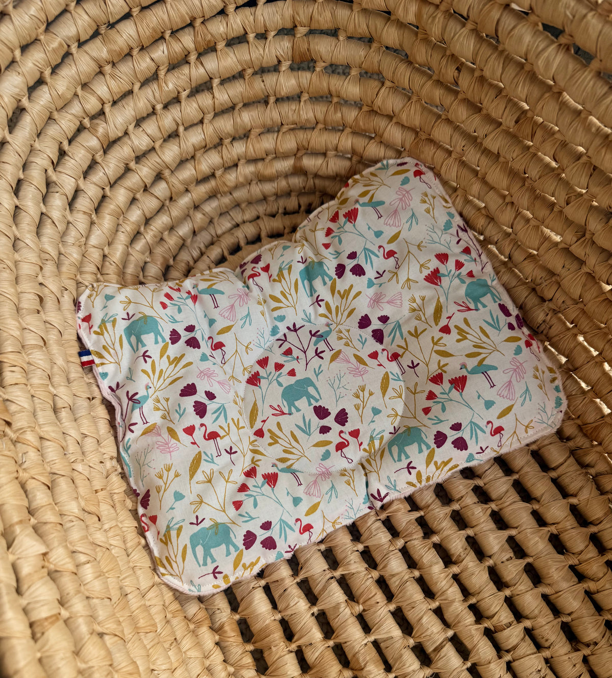 Petit coussin bébé ergonomique cale-tête & dernière en stock