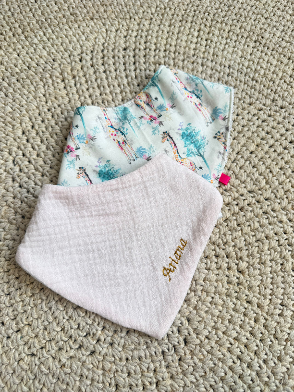 Lot de 2 Bavoirs Bandana Bébé - Gaze de Coton Uni & Girafe