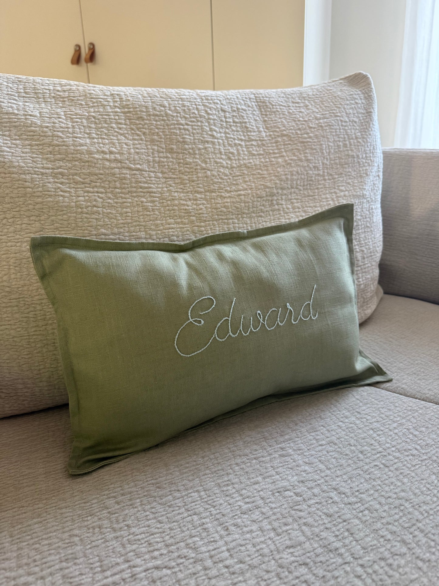 Coussin personnalisé à la main 100% lin 8 coloris au choix