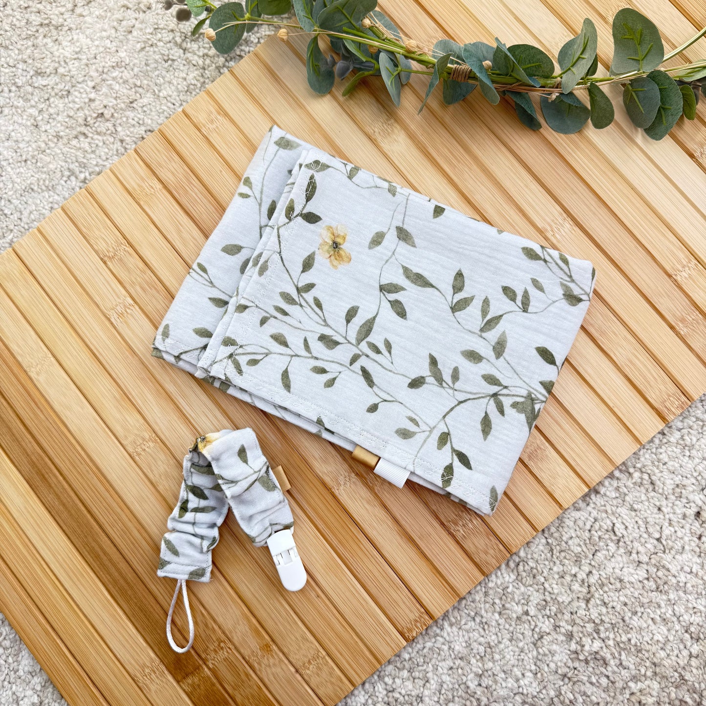 Coffret lange en gaze de coton + attache tétine