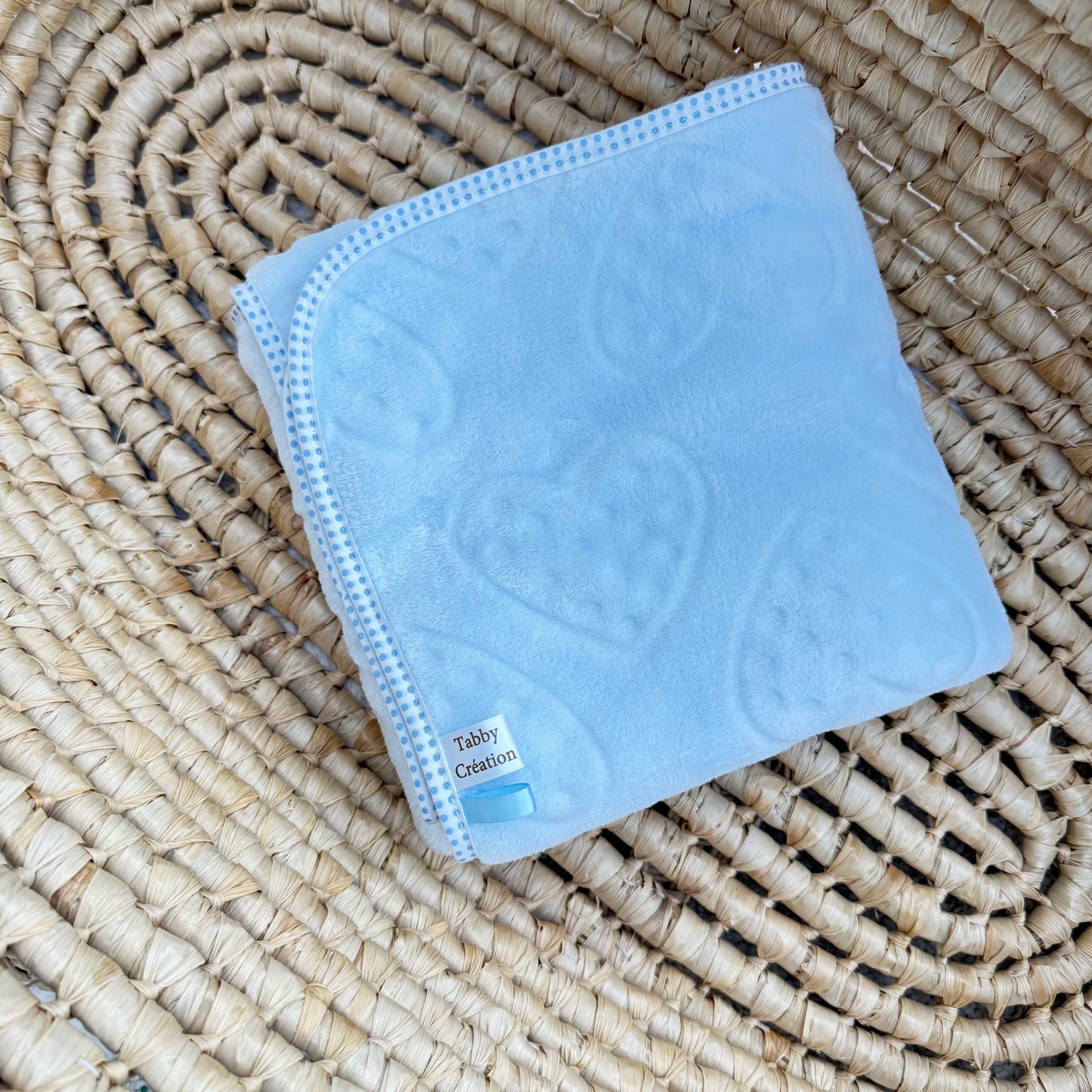 Couverture douillette pour bébé  bleu ciel cœurs - PROMO