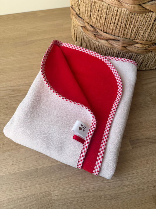 Couverture Bébé Réversible Polaire |  Rouge & Rose - Fait Main