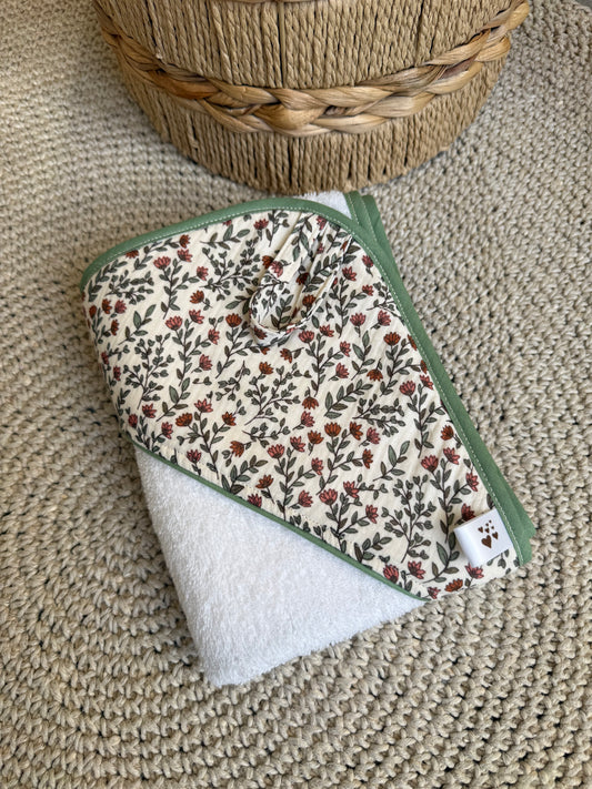 Cape de bain bébé en gaze de coton fleurie et gant assorti