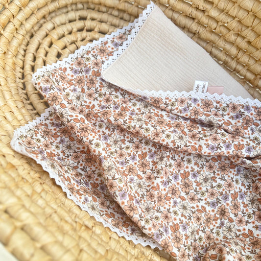 Plaid pour bébé double mousseline avec finitions broderie